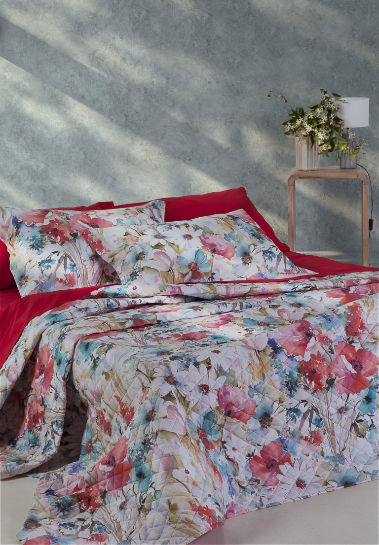 ACQUARELLO DI FIORI QUILT R80 completo letto